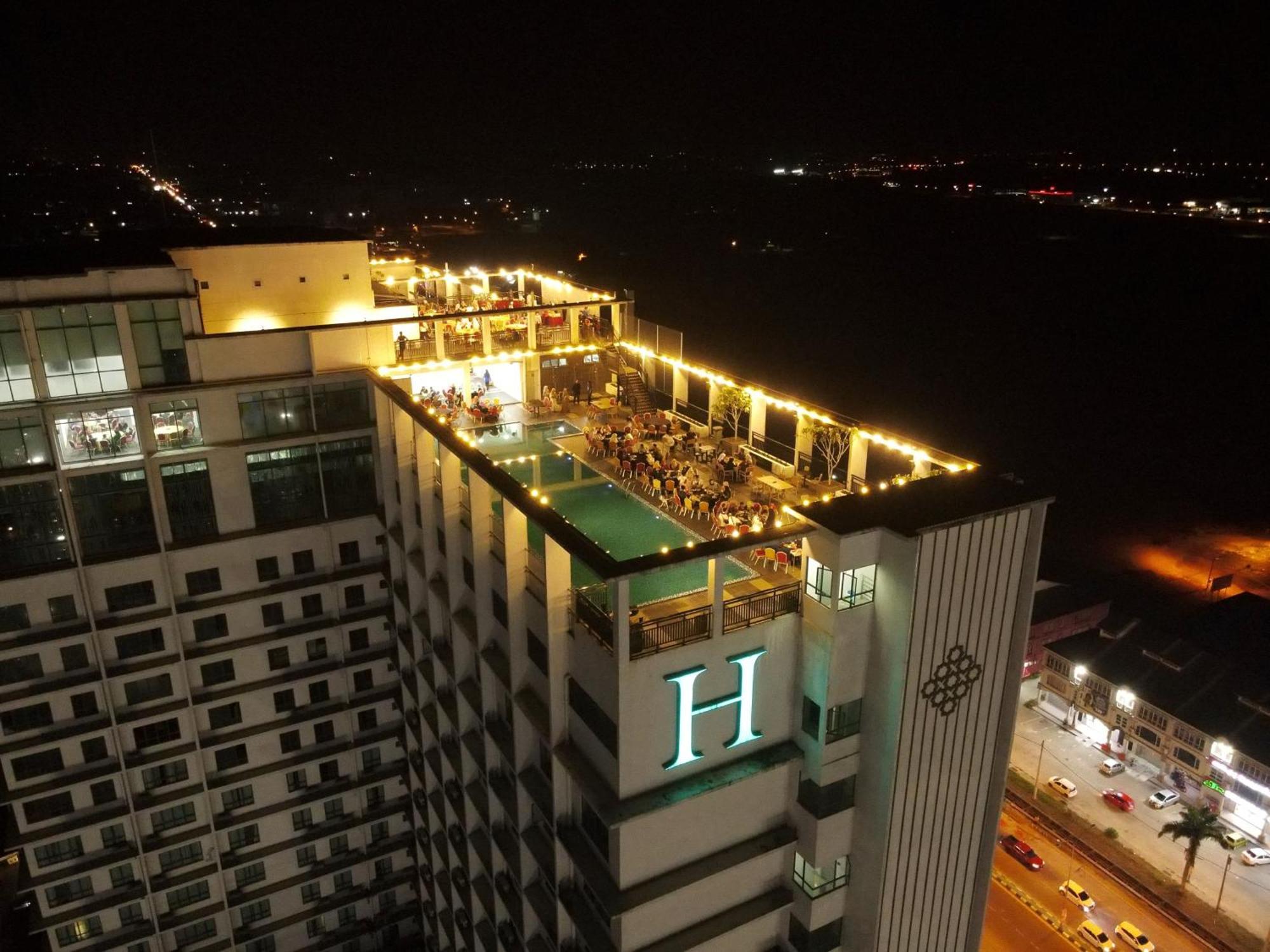 H Elite Design Hotel Kota Bharu Exterior photo